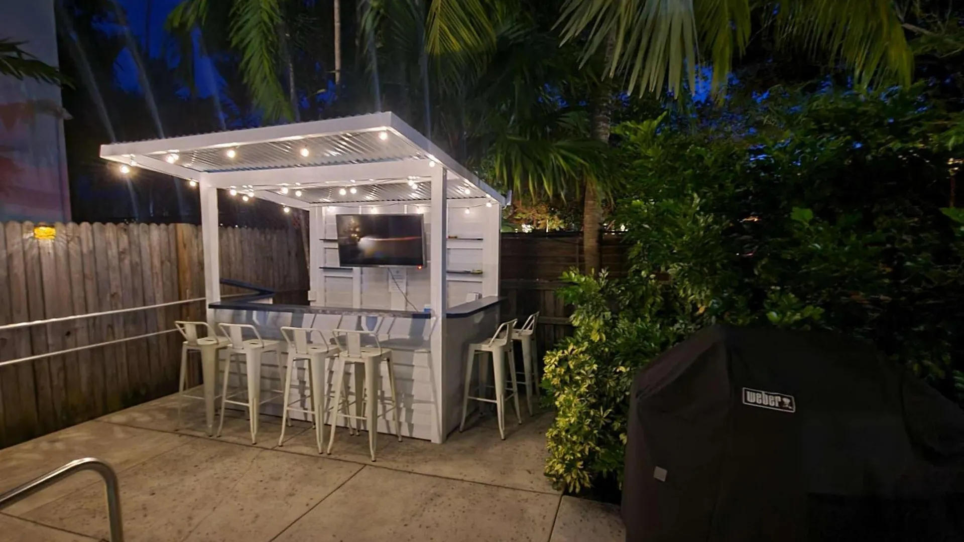 Apartment Duval Street Suite With Pool Key West