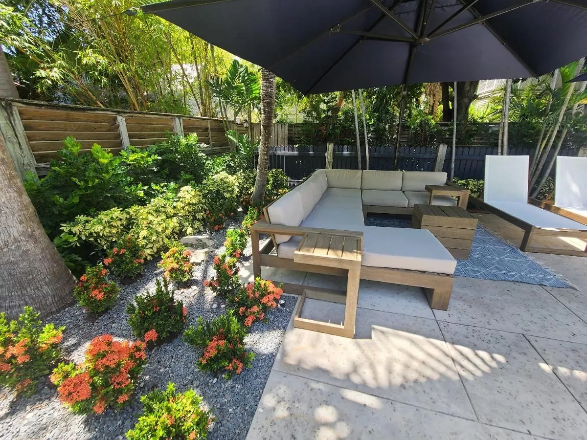 Duval Street Suite With Pool Key West